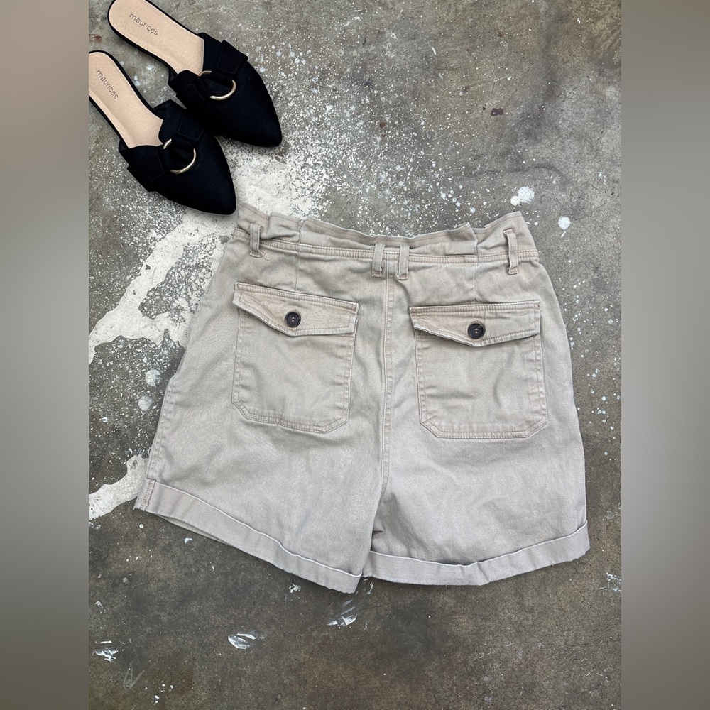Blu Pepper Beige Women's Shorts - Picture 4 of 4